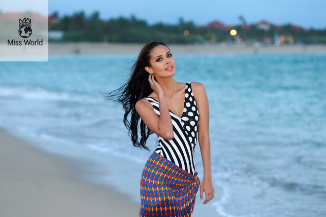 Top11 Hoa hậu Biển quyến rũ trong chiếc sarong ảnh 3 Top11 Hoa hậu Biển quyến rũ trong chiếc sarong ảnh 3