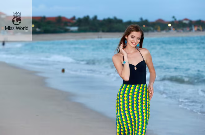 Top11 Hoa hậu Biển quyến rũ trong chiếc sarong ảnh 8 Top11 Hoa hậu Biển quyến rũ trong chiếc sarong ảnh 8