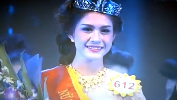 Người đẹp 24 tuổi lên ngôi Nữ hoàng trang sức 2013 ảnh 1 Người đẹp 24 tuổi lên ngôi Nữ hoàng trang sức 2013 ảnh 1