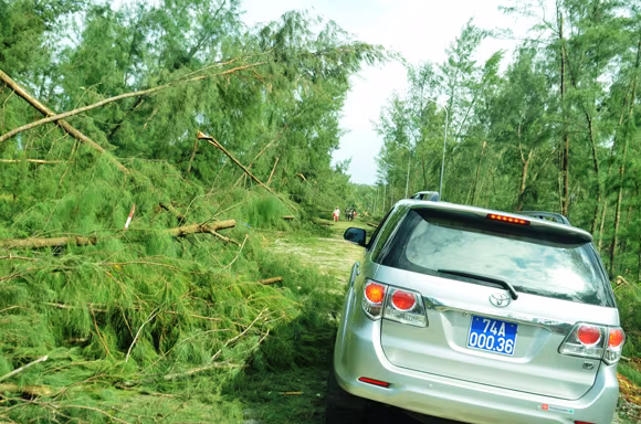"Bão số 10 như ... bom B52 oanh tạc" ảnh 8 "Bão số 10 như ... bom B52 oanh tạc" ảnh 8