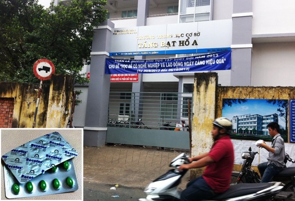 7 nữ sinh bị dụ, ép uống thuốc ho gây “nghiện” ảnh 1 7 nữ sinh bị dụ, ép uống thuốc ho gây “nghiện” ảnh 1