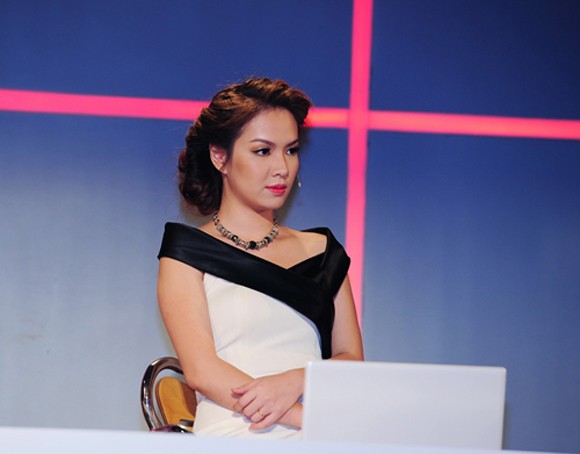 Lý Nhã Kỳ, Đan Lê tranh nhau mua đồ của thí sinh Ngôi sao thiết kế ảnh 2 Lý Nhã Kỳ, Đan Lê tranh nhau mua đồ của thí sinh Ngôi sao thiết kế ảnh 2