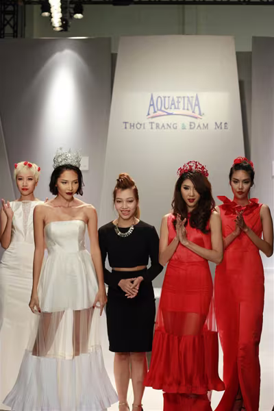 Ngọc Quyên, Minh Triệu gây ấn tượng với váy xuyên thấu ảnh 9 Ngọc Quyên, Minh Triệu gây ấn tượng với váy xuyên thấu ảnh 9