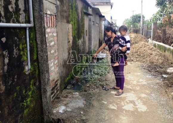 Mâu thuẫn cá nhân, cô giáo và phụ huynh “tung quyền” trên bục giảng ảnh 3 Mâu thuẫn cá nhân, cô giáo và phụ huynh “tung quyền” trên bục giảng ảnh 3