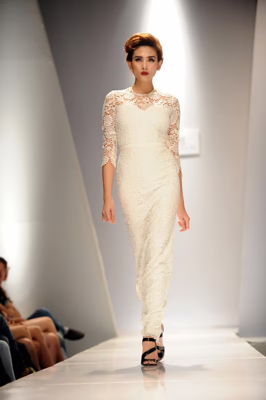 Hồng Quế đọ dáng, khoe chân với Hà Anh, Hoàng Yến ảnh 8 Hồng Quế đọ dáng, khoe chân với Hà Anh, Hoàng Yến ảnh 8