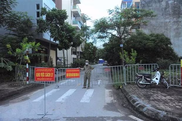 Phong tỏa khu phố Trần Văn Giáp, phường Thanh Bình, thành phố Hải Dương, nơi có bệnh nhân Covid-19. Ảnh: TTXVN Phong tỏa khu phố Trần Văn Giáp, phường Thanh Bình, thành phố Hải Dương, nơi có bệnh nhân Covid-19. Ảnh: TTXVN