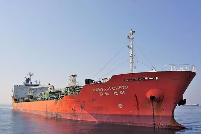 Tàu chở dầu MT Hankuk Chemi của Hàn Quốc Tàu chở dầu MT Hankuk Chemi của Hàn Quốc