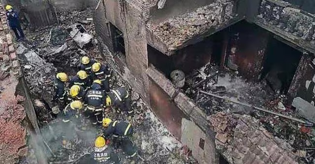 Hiện trường vụ tai nạn tại tỉnh Giang Tô Hiện trường vụ tai nạn tại tỉnh Giang Tô