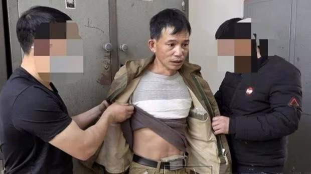 Đối tượng Lường Văn Hồng tại cơ quan công an. Nguồn: Công an Bắc Kạn Đối tượng Lường Văn Hồng tại cơ quan công an. Nguồn: Công an Bắc Kạn