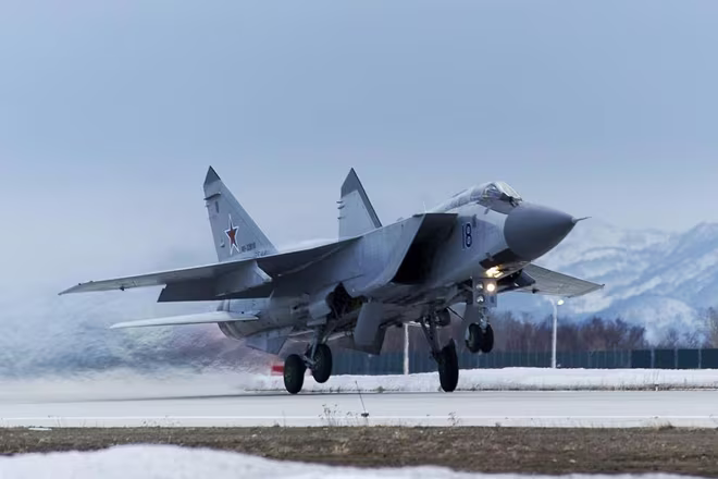 Máy bay tiêm kích MiG-31 của Nga