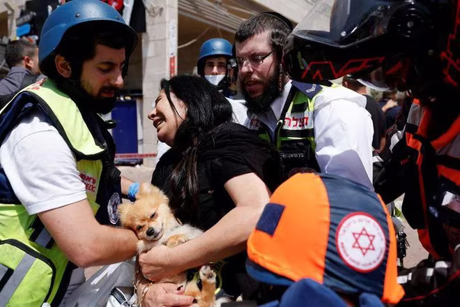 Bộ Y tế Palestine thông báo các cuộc không kích khiến 39 cư dân ở Dải Gaza thiệt mạng, bao gồm 10 trẻ nhỏ