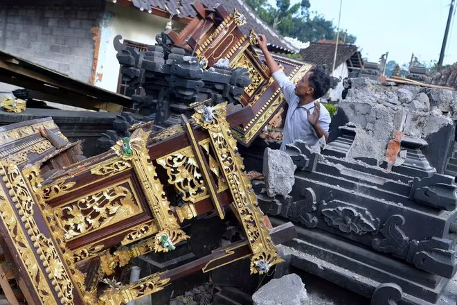 Hiện trường trận động đất tại Bali Hiện trường trận động đất tại Bali