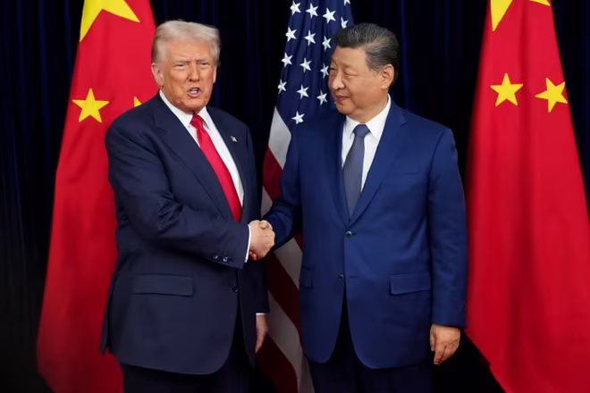 Tổng thống Mỹ Donald Trump bắt tay Chủ tịch Trung Quốc Tập Cận Bình