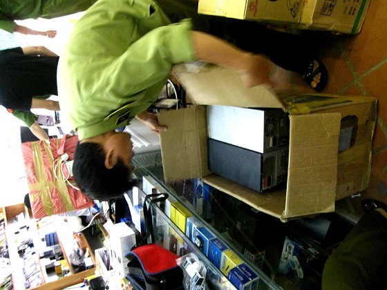 Phát hiện, thu giữ 3.000 thiết bị nghe - quay lén, phá sóng và quân trang quân dụng ảnh 9 Phát hiện, thu giữ 3.000 thiết bị nghe - quay lén, phá sóng và quân trang quân dụng ảnh 9