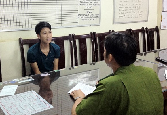 Va chạm xe bắt đền không được liền cướp tài sản ảnh 1 Va chạm xe bắt đền không được liền cướp tài sản ảnh 1