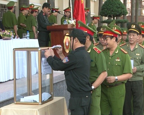 Ra mắt Trung đoàn Cảnh sát dự bị đặc nhiệm ảnh 3 Ra mắt Trung đoàn Cảnh sát dự bị đặc nhiệm ảnh 3