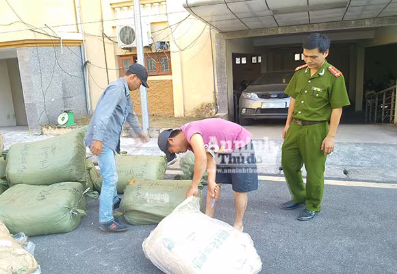 1 tấn sữa bột được đóng như… bì xi măng ảnh 3 1 tấn sữa bột được đóng như… bì xi măng ảnh 3