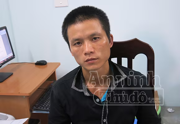 Nửa đêm vác kiếm, tuýp sắt đi cướp tài sản ảnh 2