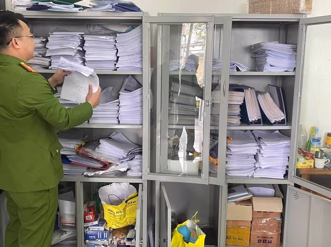 5 bị can là lãnh đạo, Đăng kiểm viên và nhân viên nghiệp vụ của Trung tâm đăng kiểm 29-15D đã bị khởi tố