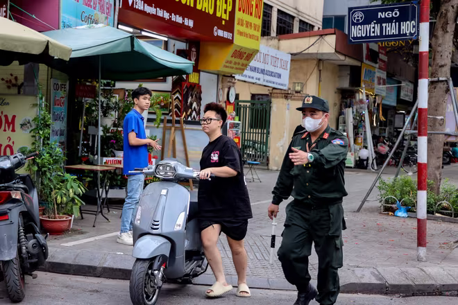 Nhiều trường hợp ngỡ ngàng khi bị xử lý vi phạm, bởi những lỗi này có lẽ từ lâu đã trở thành thói quen Nhiều trường hợp ngỡ ngàng khi bị xử lý vi phạm, bởi những lỗi này có lẽ từ lâu đã trở thành thói quen