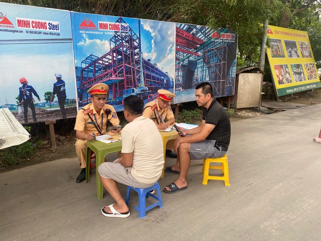 Còn rất nhiều nan giải trong việc xử lý xe quá tải trên địa bàn huyện Đông Anh nếu không có sự đồng bộ trong công tác phối hợp và những chỉ đạo quyết liệt hơn nữa