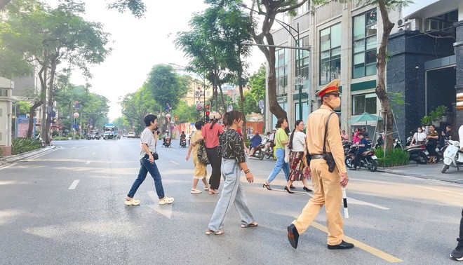 Đảm bảo trật tự an toàn giao thông phục vụ kỳ thi tốt nghiệp THPT Quốc gia năm 2025 ảnh 2