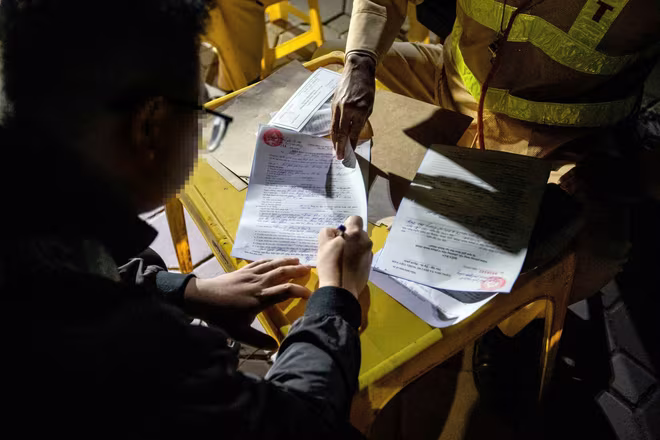 Cảnh sát giao thông CATP Hà Nội sẽ tăng cường tuần tra, kiểm soát nồng độ cồn để đảm bảo an toàn giao thông, nhất là những ngày cuối năm