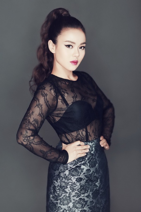 Nguyễn Hải Yến “lột xác” dưới tay NTK Chung Thanh Phong ảnh 8 Nguyễn Hải Yến “lột xác” dưới tay NTK Chung Thanh Phong ảnh 8