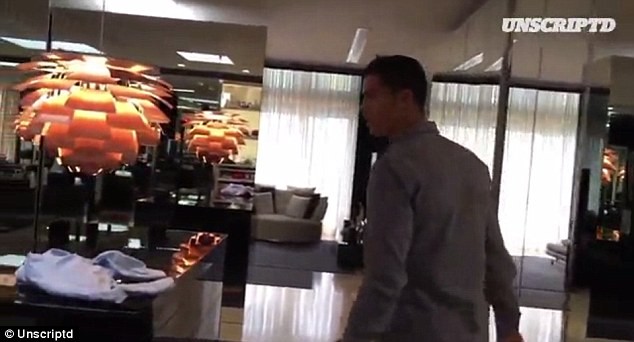 Khám phá bên trong lâu đài xa xỉ của Ronaldo ảnh 2 Khám phá bên trong lâu đài xa xỉ của Ronaldo ảnh 2