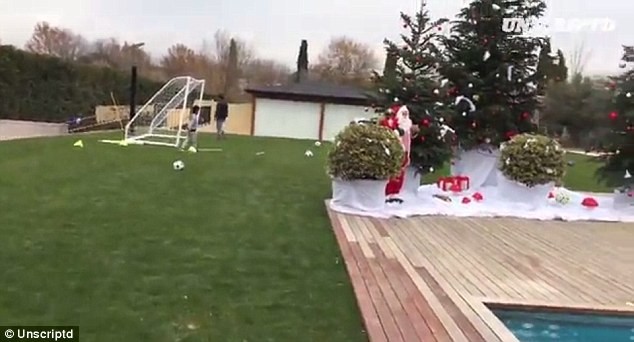 Khám phá bên trong lâu đài xa xỉ của Ronaldo ảnh 12 Khám phá bên trong lâu đài xa xỉ của Ronaldo ảnh 12