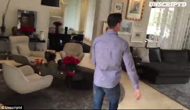 Khám phá bên trong lâu đài xa xỉ của Ronaldo ảnh 8 Khám phá bên trong lâu đài xa xỉ của Ronaldo ảnh 8