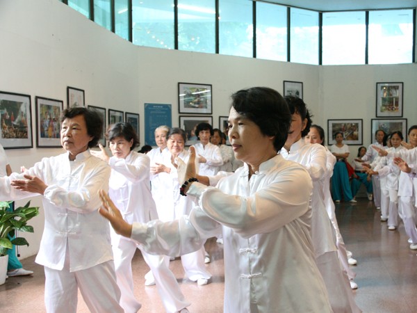 Khi cha mẹ già “khó ở” ảnh 1 Khi cha mẹ già “khó ở” ảnh 1