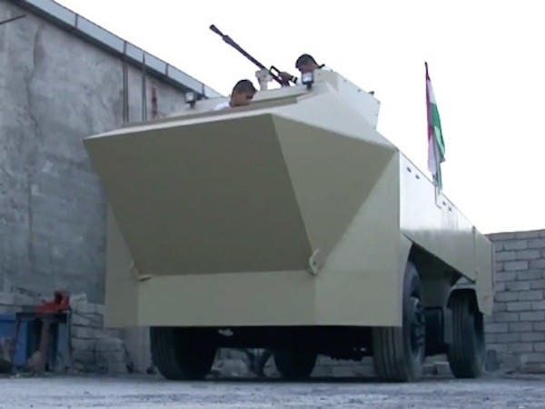 Người dân Iraq tự chế xe tăng giúp chính phủ chống Nhà nước Hồi giáo (IS) ảnh 1 Người dân Iraq tự chế xe tăng giúp chính phủ chống Nhà nước Hồi giáo (IS) ảnh 1