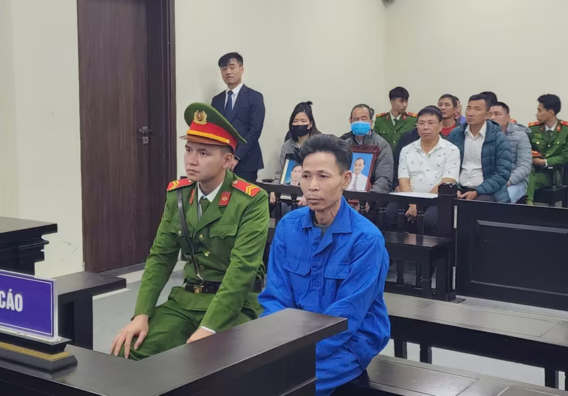 Bị cáo Cao Văn Hùng tại phiên tòa.