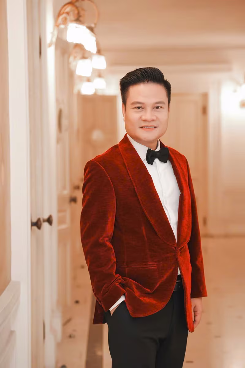 NSƯT Hoàng Tùng NSƯT Hoàng Tùng