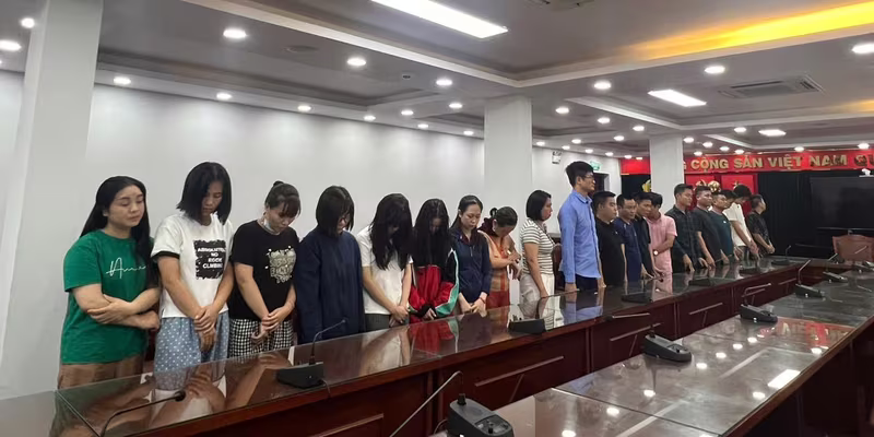 Các đối tượng liên quan đến vụ án bị Cơ quan CSĐT - CATP Hà Nội khởi tố...