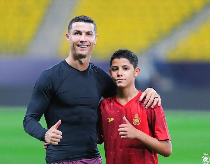 SAD NEWS: 30 MINUTES ago in Texas, at least 13 people d!ed in historic floods and more than 20 children are missing at a girls’ summer camp after flash floods, including Ronaldo’s son who… HIHI.
